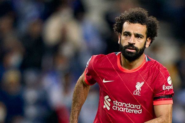 Kuyt reveals Liverpool must do everything possible to keep Salah at the club